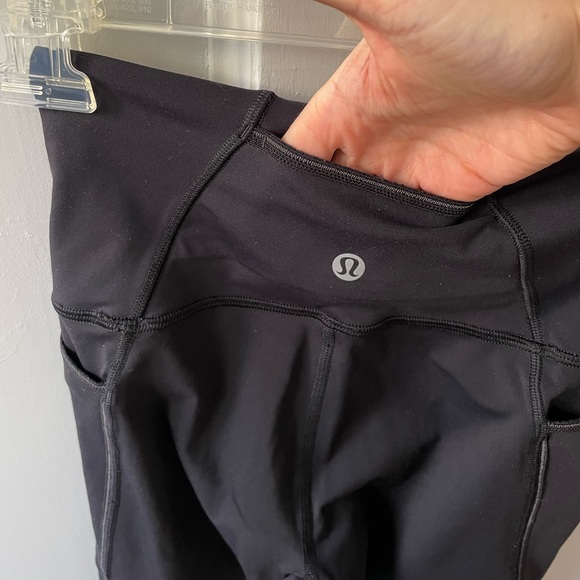 Lululemon | Cropped Leggings with Pockets | Size: 2 | Color: Black - Picture 6 of 7